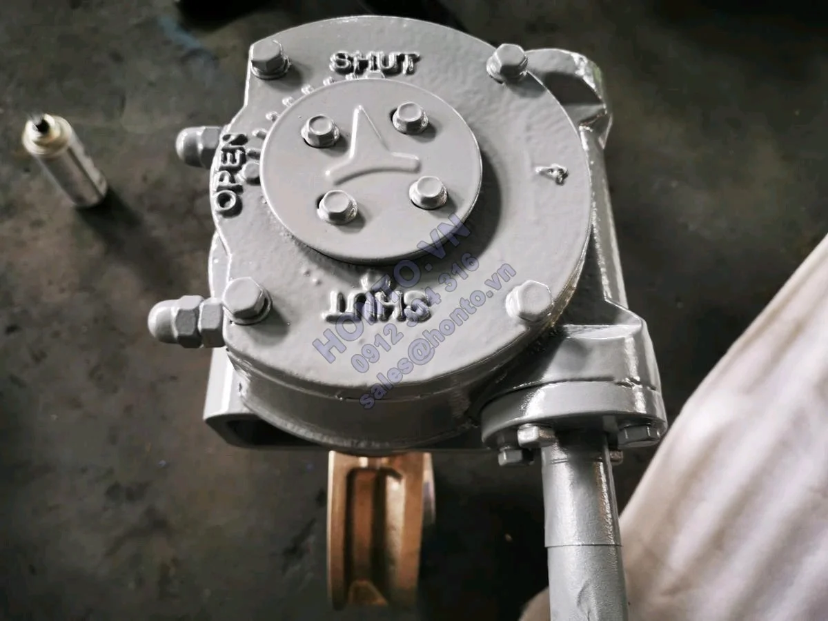 4-inch-butterfly-valve-1200x900_0