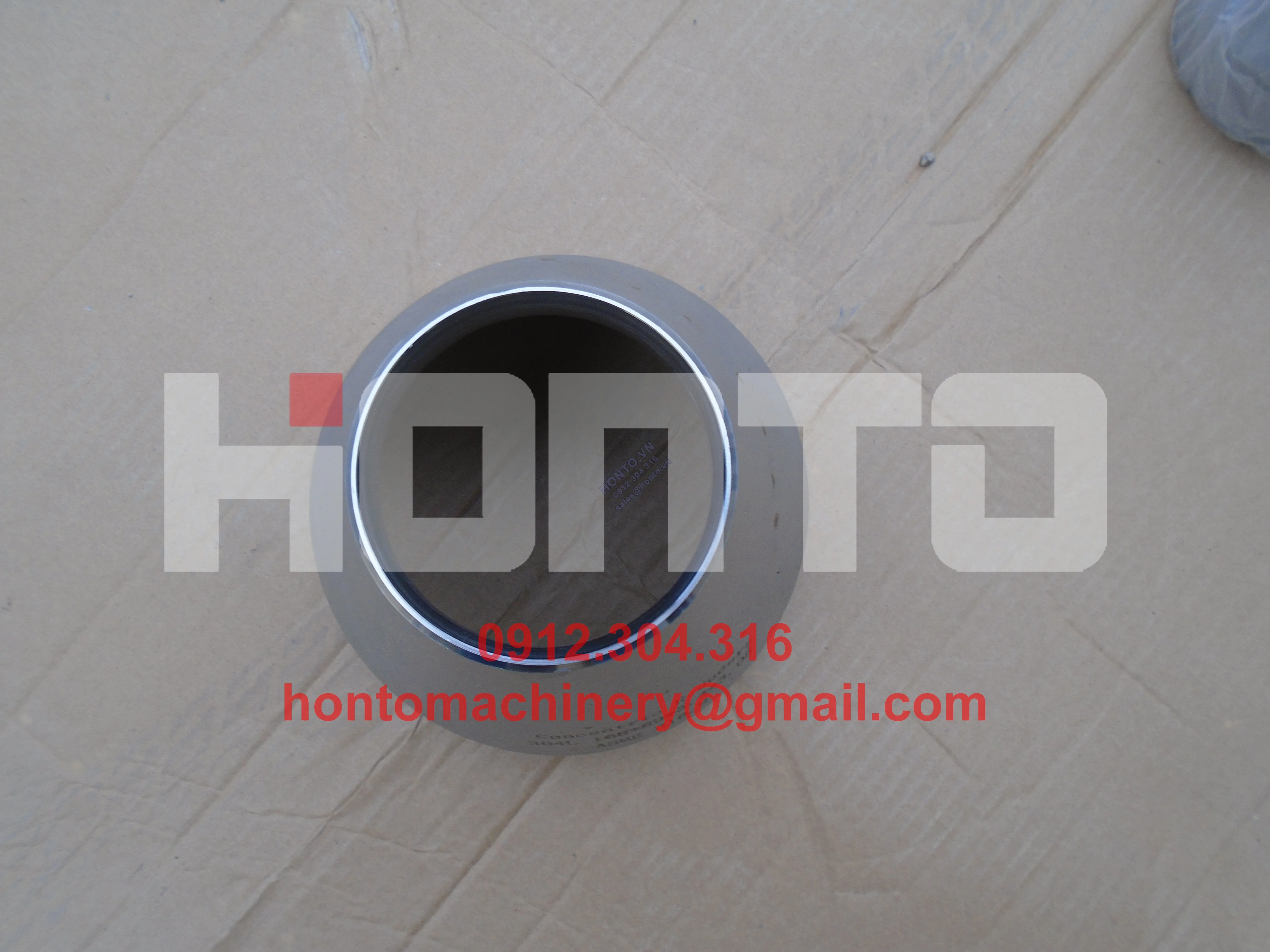 Con-thu-dong-tam-inox-cong-nghiep-SCH10-304L-168x89x3-4x3-05-ASME-B16-9-HONTO-5152x3864_0