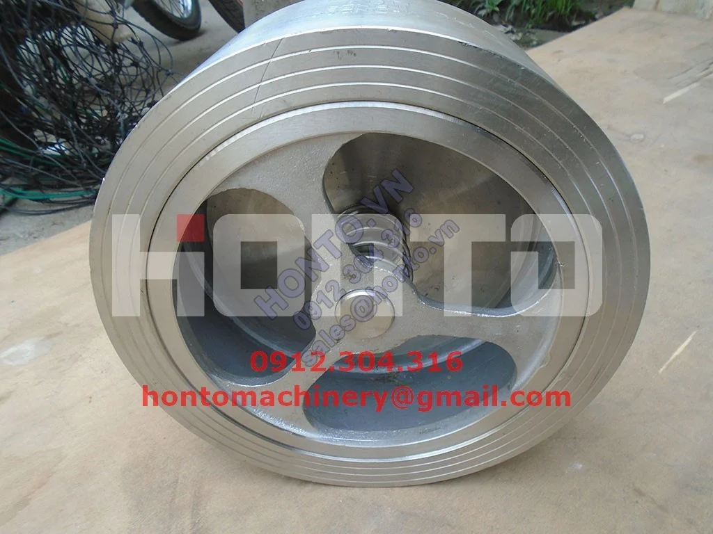 Van-mot-chieu-coi-PN25-CF8-size-DN125-300-HONTO-1024x768_0