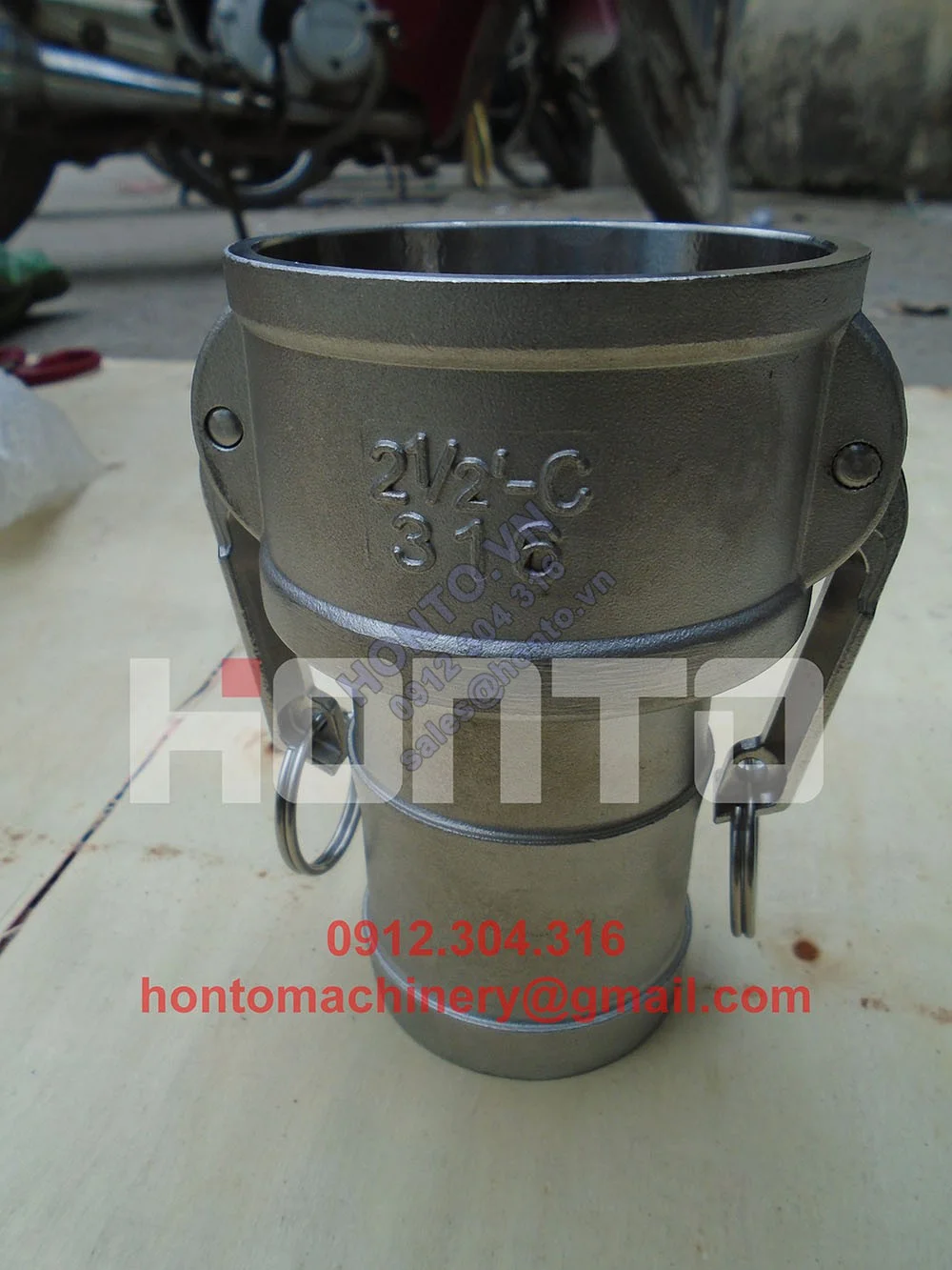 Khop-noi-nhanh-xang-dau-khop-C-inox-316-DN65-HONTO-1000x1333_0