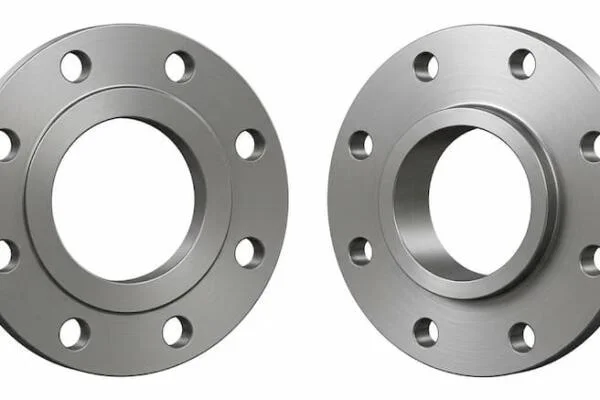 Mặt bích BS4504 là gì?