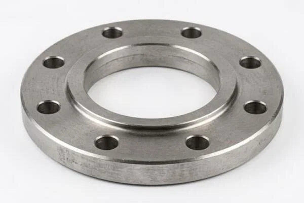 Mặt bích đúc là gì? Kiến thức nền tảng về thiết bị kết nối