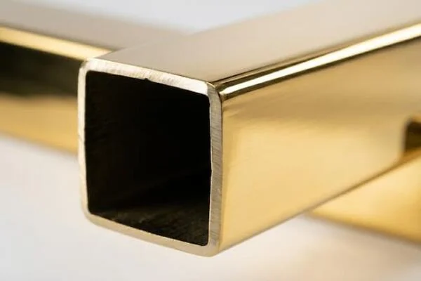 Ống inox vàng là gì? Định nghĩa và đặc điểm nền tảng