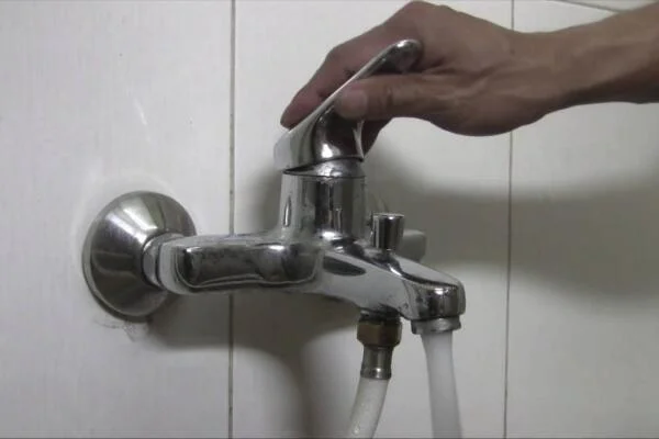 Cách sửa vòi nước bị chảy
