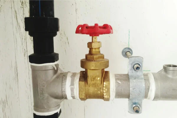 Main water valve shut off