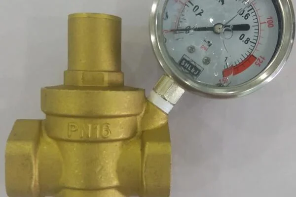 Van điều chỉnh áp suất nước