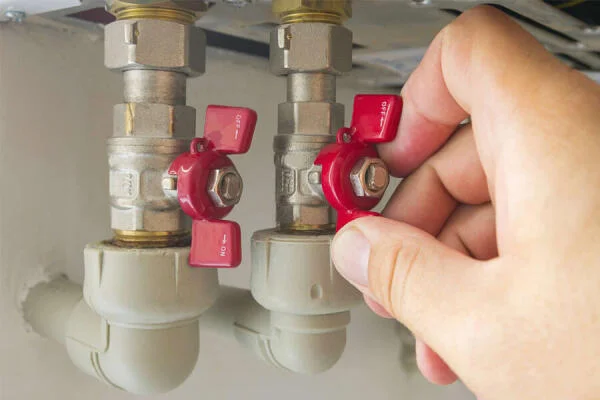 Van khóa nước bị hư