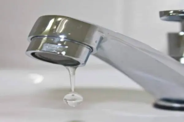 Van nước bị cứng