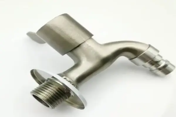Vòi nước tay gạt inox