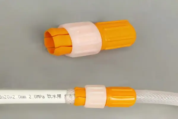 Van vặn chặt vòi nước
