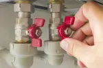 Van nước bị rỉ